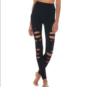 Alo Yoga Ripped Warrior Leggings. Size small.